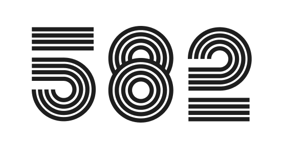 582